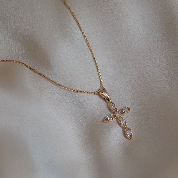 Crystal Cross Necklace | 18k Gold Filled - Picture 4 of 6
